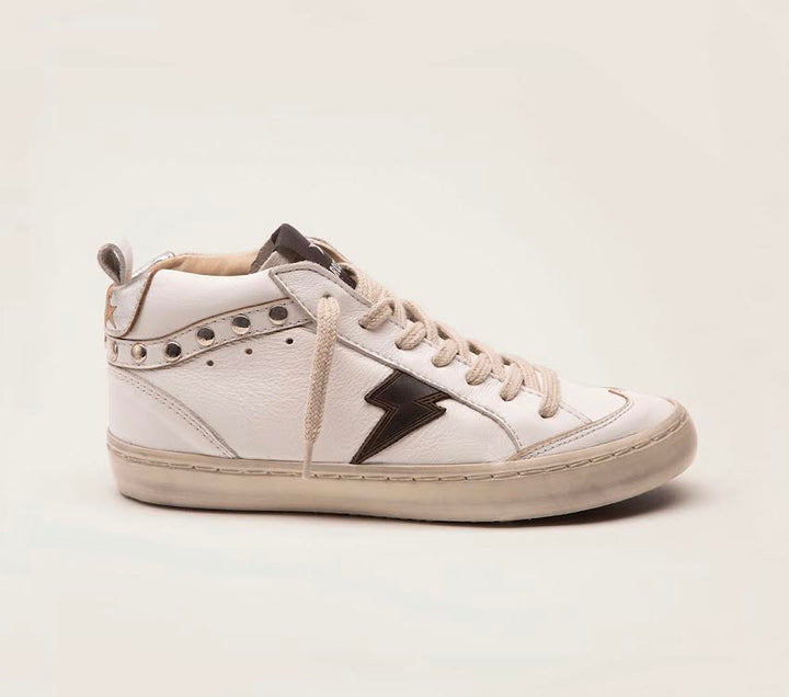 Zapatilla urbana Rossati mid blanca tachas 1085