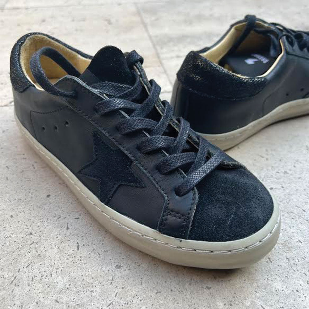 Zapatilla caña baja negra Rossati