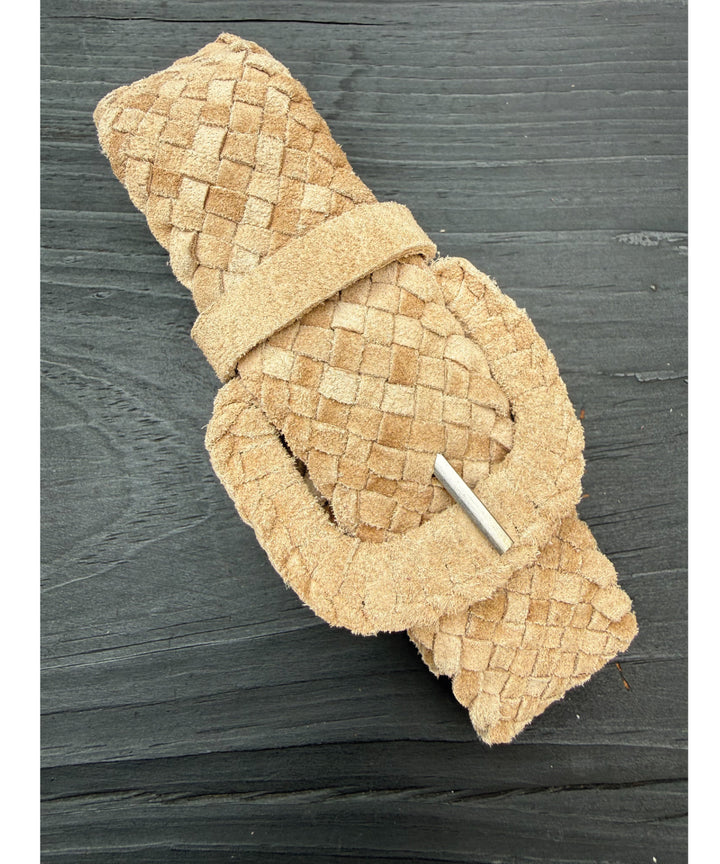 CINTURON TRENZADO BEIGE GAMUZA